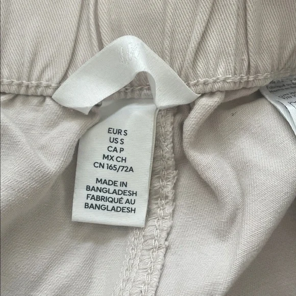 H&M Women's Tan Cargo Shorts - Picture 6 of 10